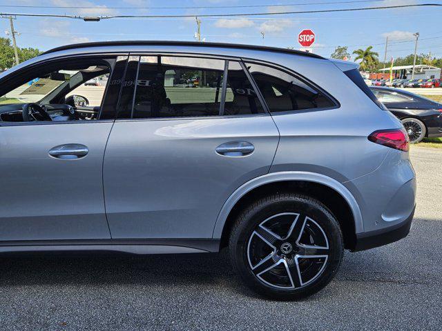 new 2025 Mercedes-Benz GLC 300 car, priced at $59,205