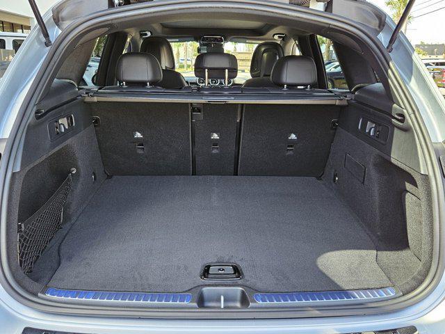 new 2025 Mercedes-Benz GLC 300 car, priced at $59,205