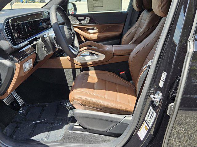 new 2025 Mercedes-Benz GLS 580 car, priced at $122,850