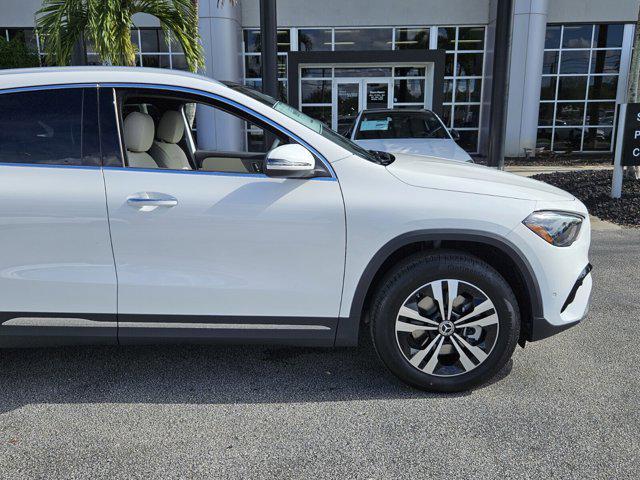 new 2025 Mercedes-Benz GLA 250 car, priced at $45,845