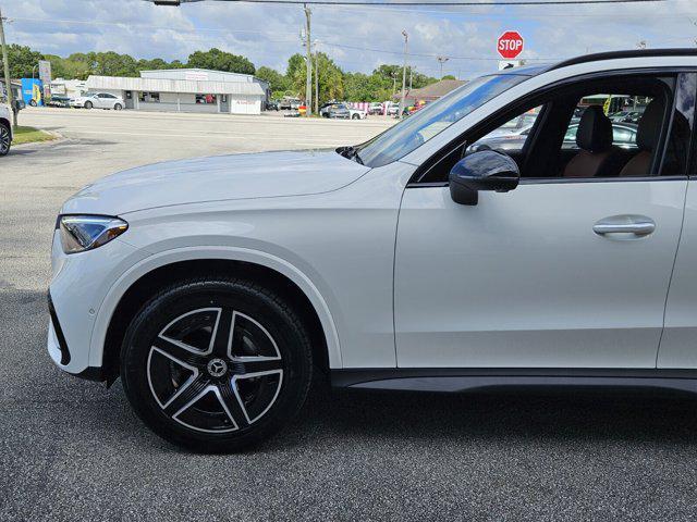 new 2025 Mercedes-Benz GLC 300 car, priced at $58,235