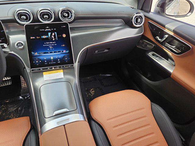 new 2025 Mercedes-Benz GLC 300 car, priced at $58,235