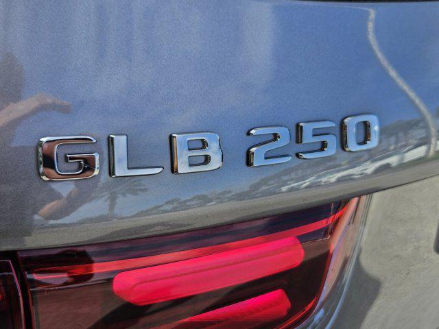 new 2025 Mercedes-Benz GLB 250 car, priced at $50,595