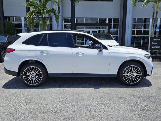 new 2025 Mercedes-Benz GLC 300 car, priced at $59,305
