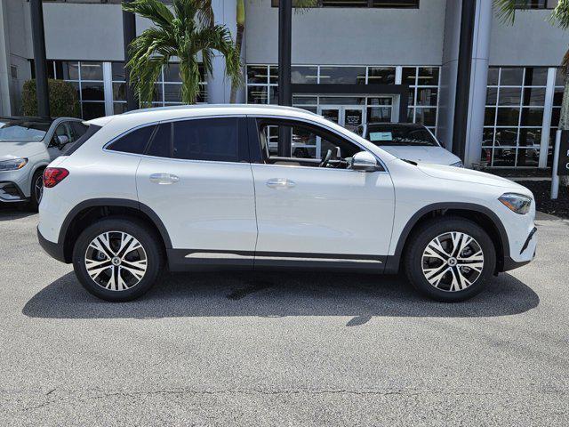 new 2025 Mercedes-Benz GLA 250 car, priced at $45,845