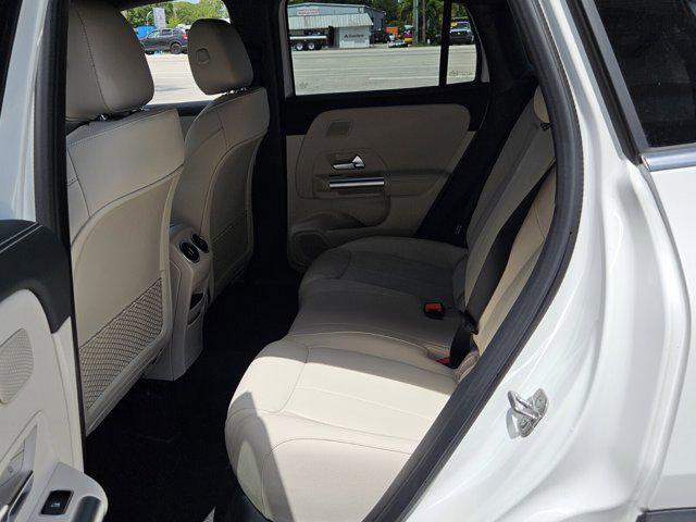 new 2025 Mercedes-Benz GLA 250 car, priced at $45,845
