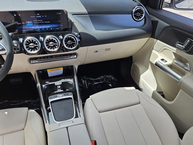 new 2025 Mercedes-Benz GLA 250 car, priced at $45,845