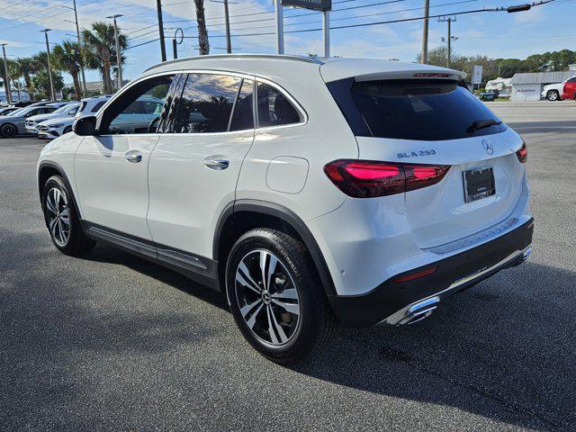 new 2025 Mercedes-Benz GLA 250 car, priced at $45,845