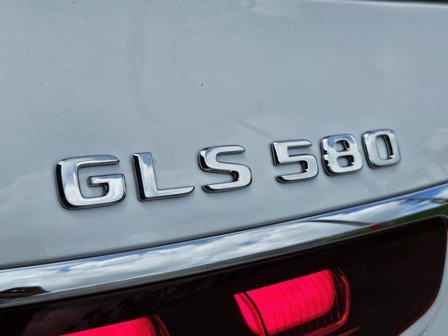 new 2025 Mercedes-Benz GLS 580 car, priced at $122,675