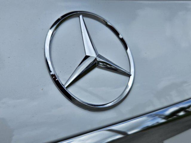 new 2025 Mercedes-Benz GLS 580 car, priced at $122,675