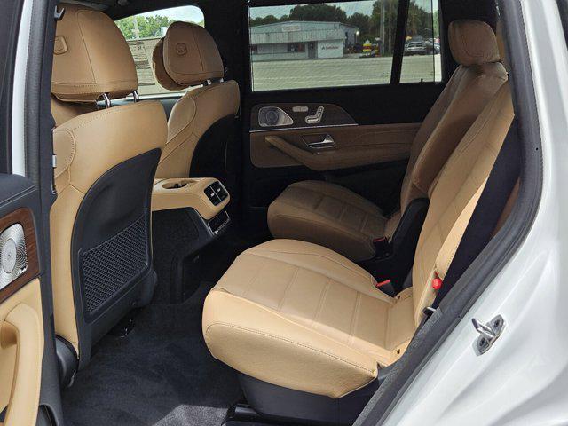 new 2025 Mercedes-Benz GLS 580 car, priced at $122,675