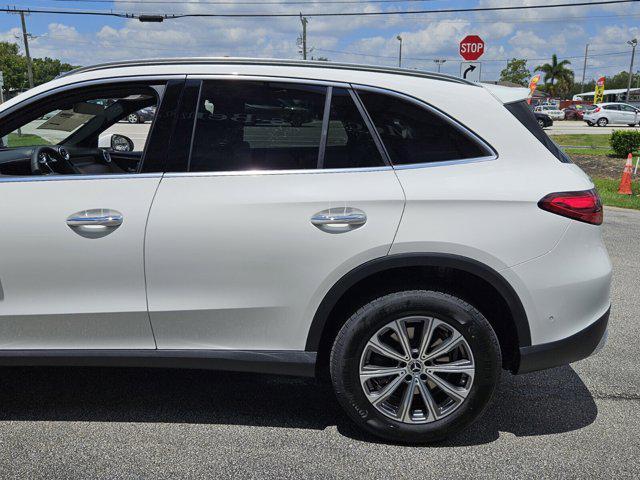 new 2025 Mercedes-Benz GLC 300 car, priced at $55,690