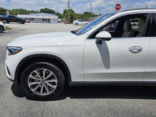 new 2025 Mercedes-Benz GLC 300 car, priced at $55,690