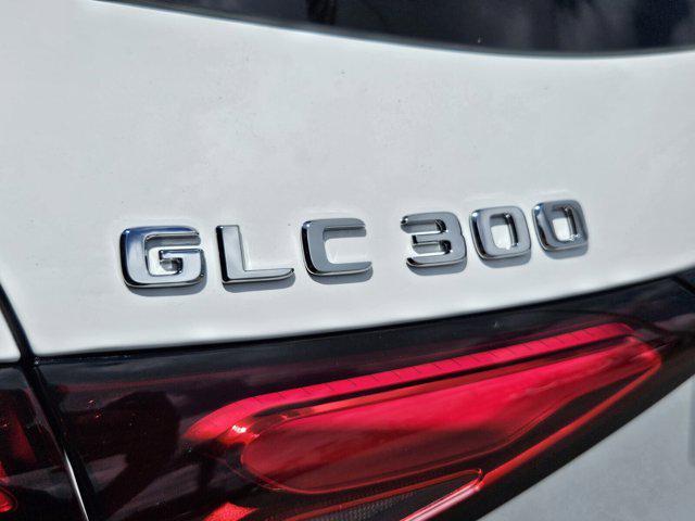 new 2025 Mercedes-Benz GLC 300 car, priced at $55,690