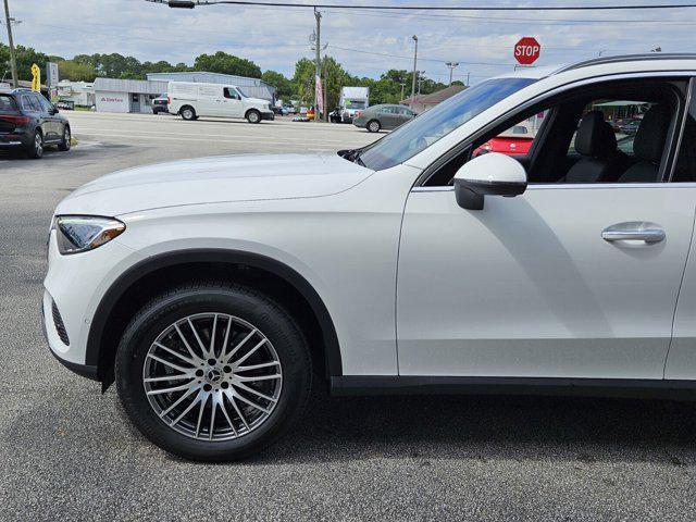 new 2025 Mercedes-Benz GLC 300 car, priced at $51,035