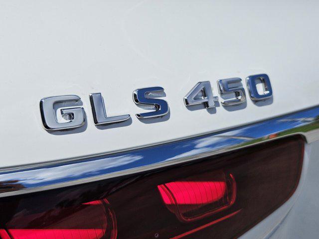 new 2025 Mercedes-Benz GLS 450 car, priced at $88,574