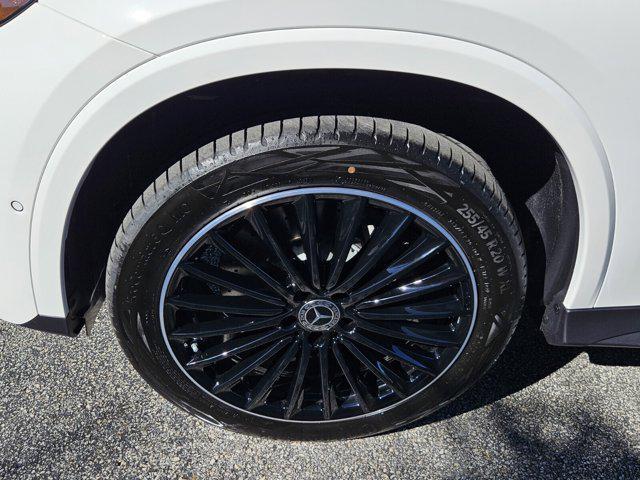 new 2026 Mercedes-Benz GLC 300 car, priced at $60,170