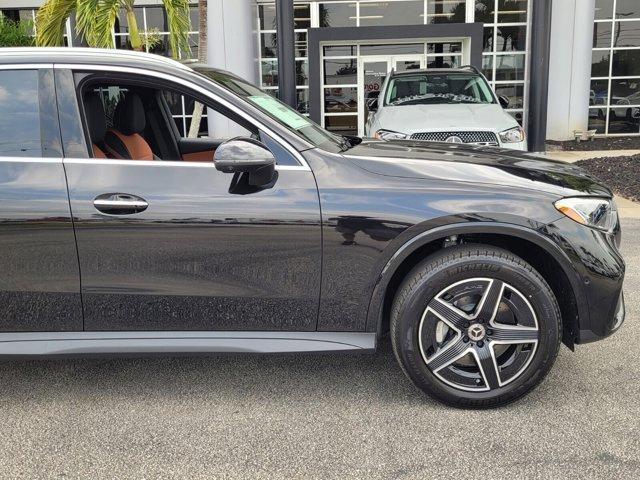 new 2024 Mercedes-Benz GLC 300 car, priced at $54,835