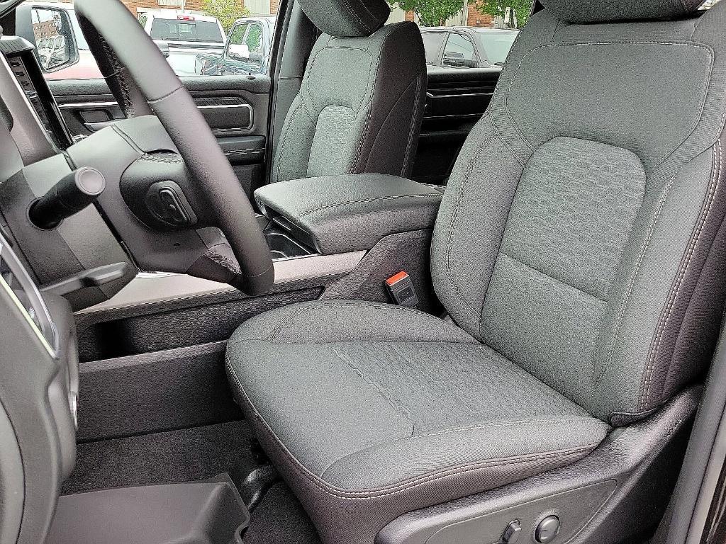 new 2025 Ram 1500 car, priced at $54,691