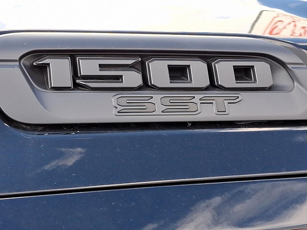 new 2025 Ram 1500 car, priced at $61,775