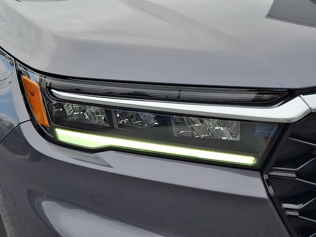 used 2025 Honda Pilot car, priced at $46,933