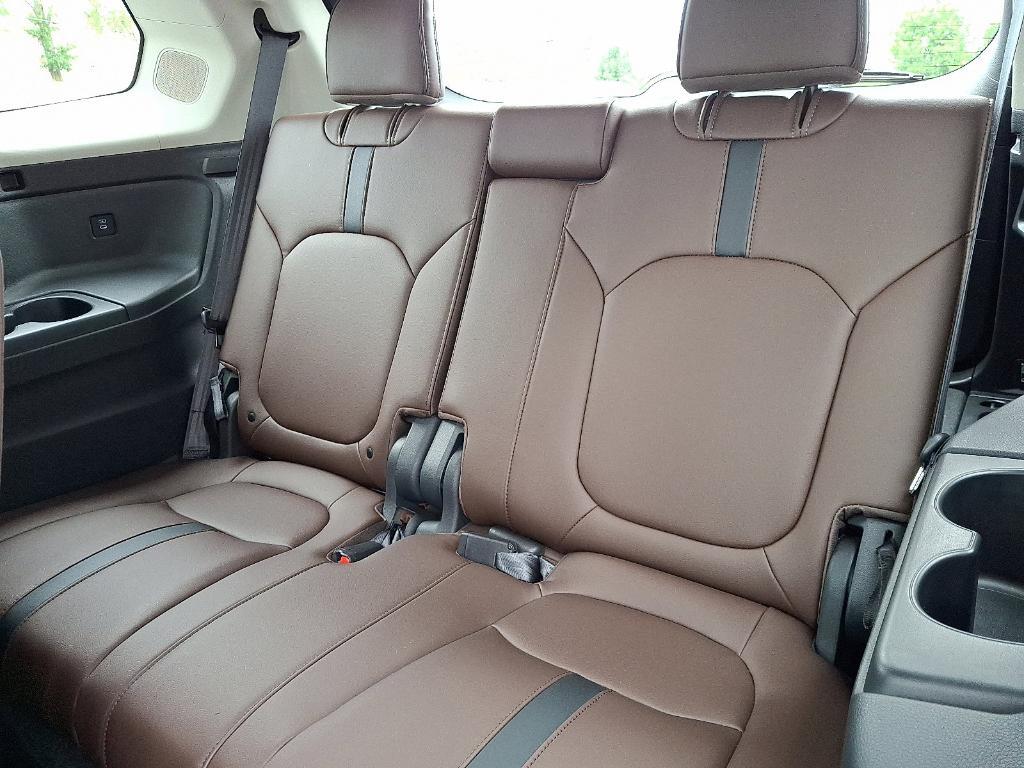 used 2025 Honda Pilot car, priced at $46,933