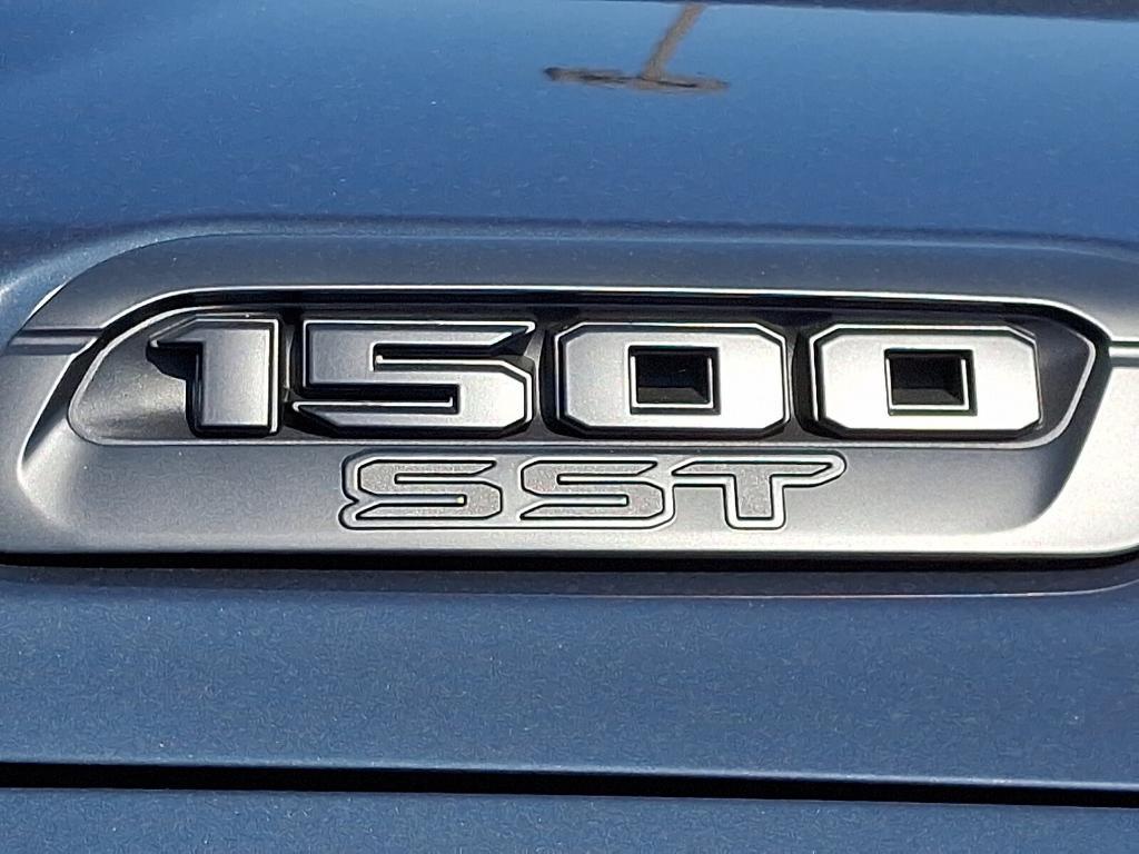 new 2025 Ram 1500 car, priced at $62,565