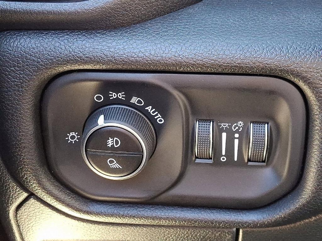 new 2025 Ram 1500 car, priced at $73,760