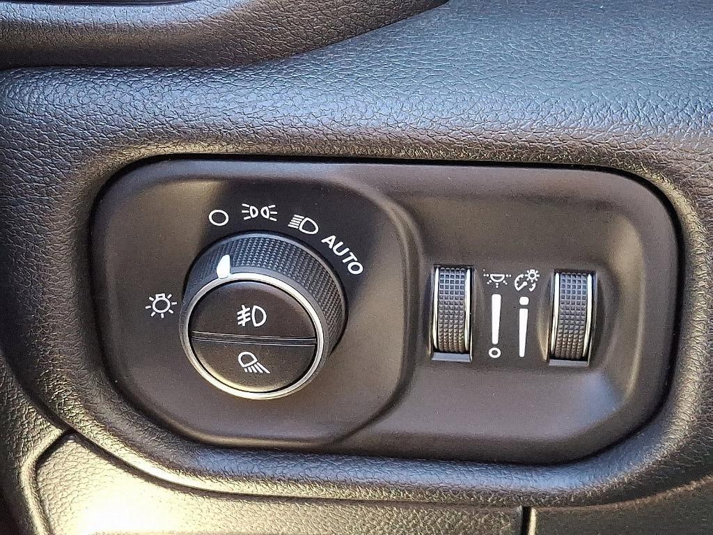 new 2025 Ram 1500 car, priced at $73,760