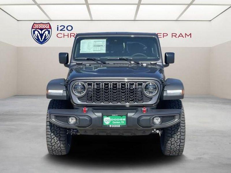 new 2024 Jeep Gladiator car, priced at $58,762