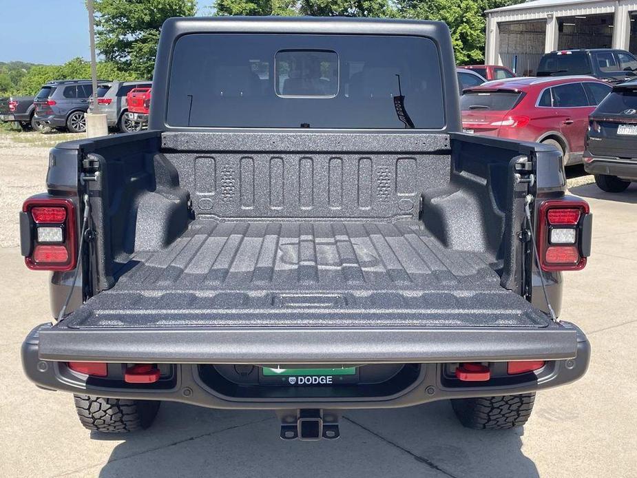 new 2024 Jeep Gladiator car, priced at $58,762