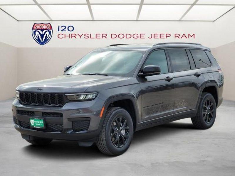 new 2024 Jeep Grand Cherokee L car, priced at $46,719