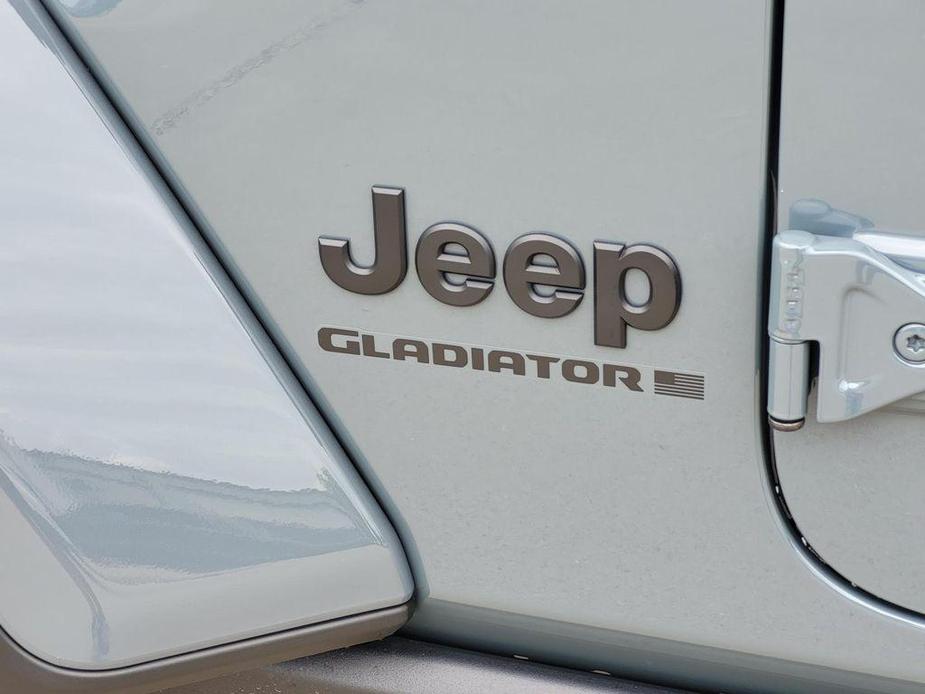 new 2024 Jeep Gladiator car, priced at $49,304