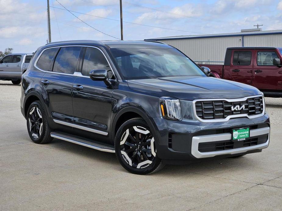 used 2024 Kia Telluride car, priced at $40,764