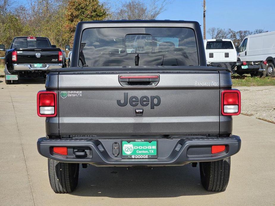 new 2024 Jeep Gladiator car, priced at $51,592