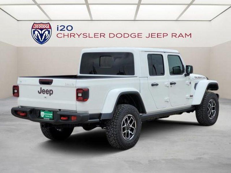 new 2024 Jeep Gladiator car, priced at $62,426