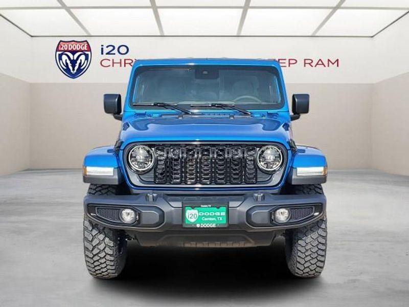 new 2024 Jeep Gladiator car, priced at $50,431