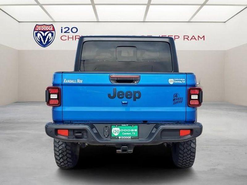 new 2024 Jeep Gladiator car, priced at $50,431