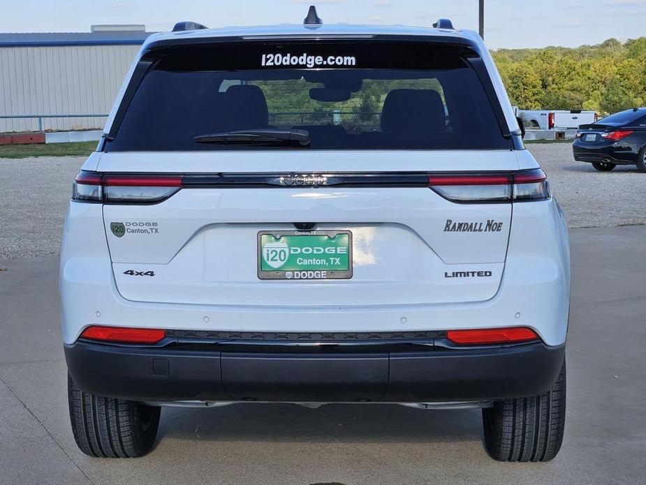 new 2024 Jeep Grand Cherokee car, priced at $51,447