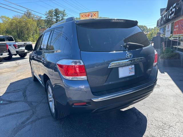 used 2013 Toyota Highlander car, priced at $14,900