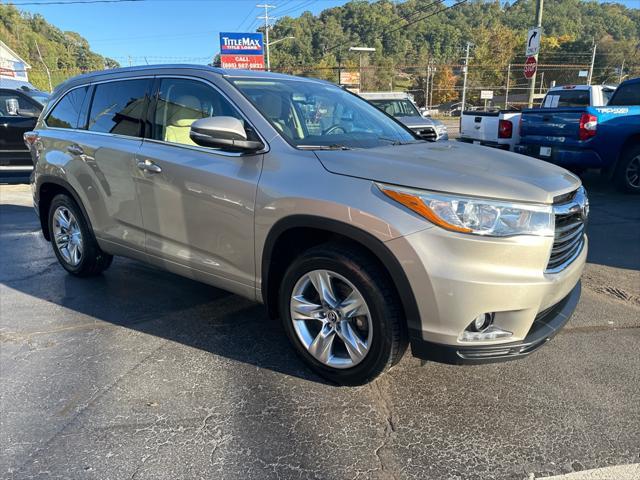 used 2016 Toyota Highlander car, priced at $14,900