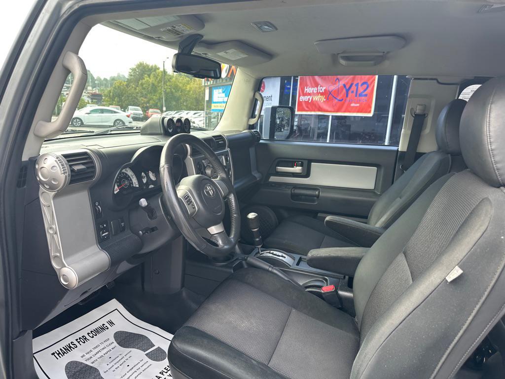 used 2010 Toyota FJ Cruiser car, priced at $13,900