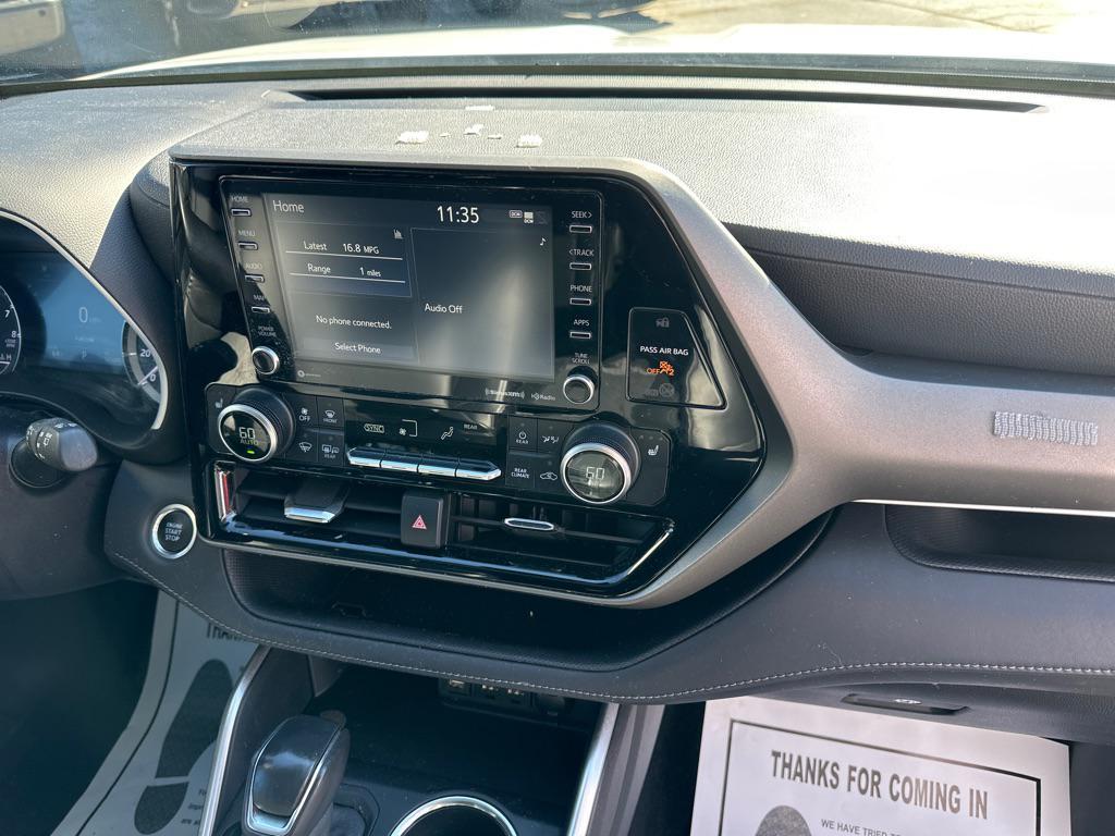 used 2021 Toyota Highlander car, priced at $24,500