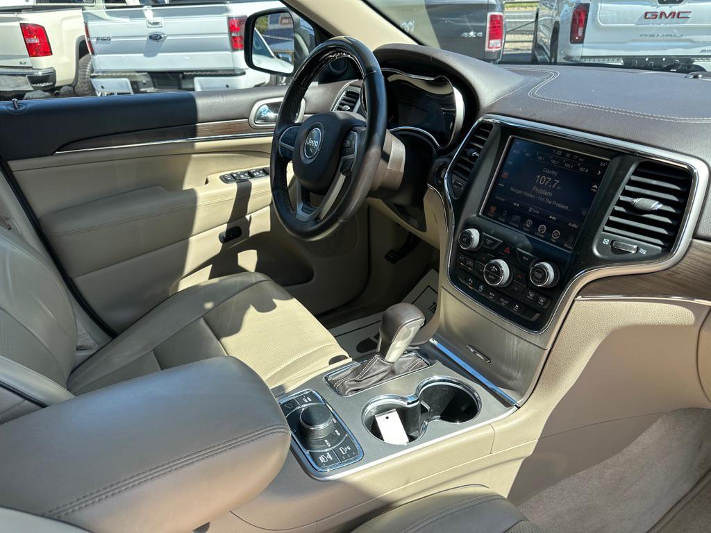 used 2017 Jeep Grand Cherokee car, priced at $13,900