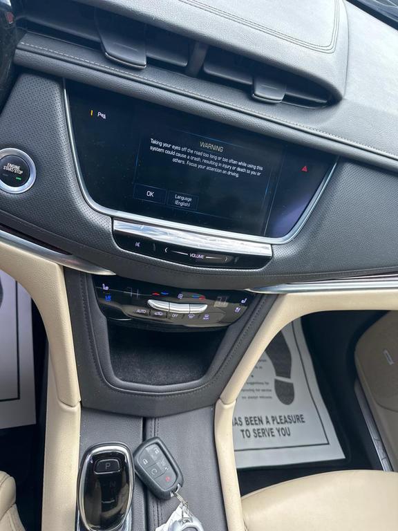 used 2018 Cadillac XT5 car, priced at $11,900