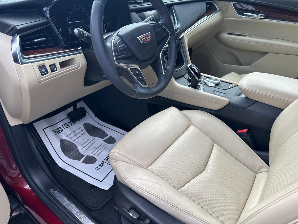 used 2018 Cadillac XT5 car, priced at $11,900