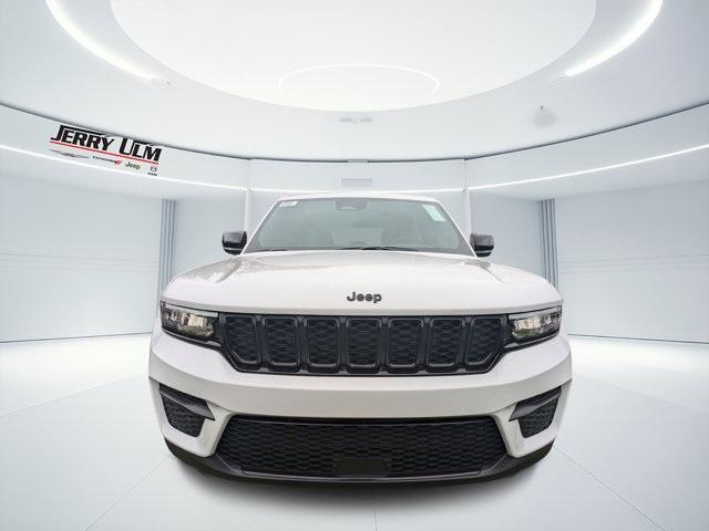 new 2025 Jeep Grand Cherokee car, priced at $36,775
