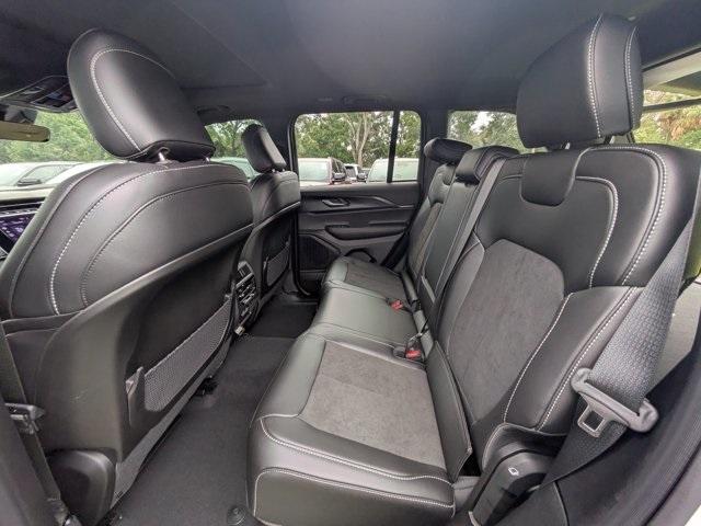 new 2025 Jeep Grand Cherokee car, priced at $36,775