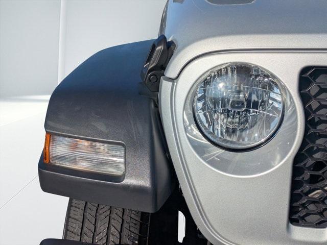 used 2023 Jeep Gladiator car, priced at $28,316