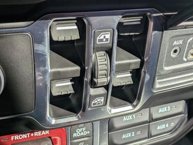 new 2025 Jeep Wrangler car, priced at $58,700